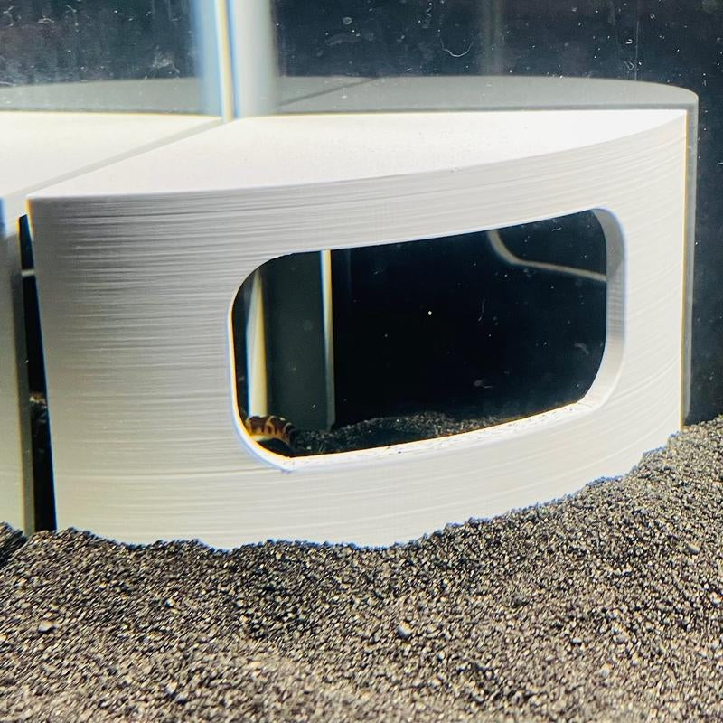 Aquarium Corner Cave Hideout for Axolotls & Cichlids - Perfect Fish Tank Decoration & Aquascape Accessory